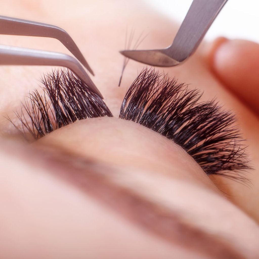 extensiones de pestañas